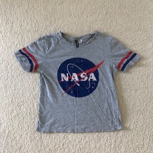 H&M Divided NASA short sleeve tee